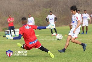 Matías Fernández es duramente criticado por leyenda del fútbol colombiano