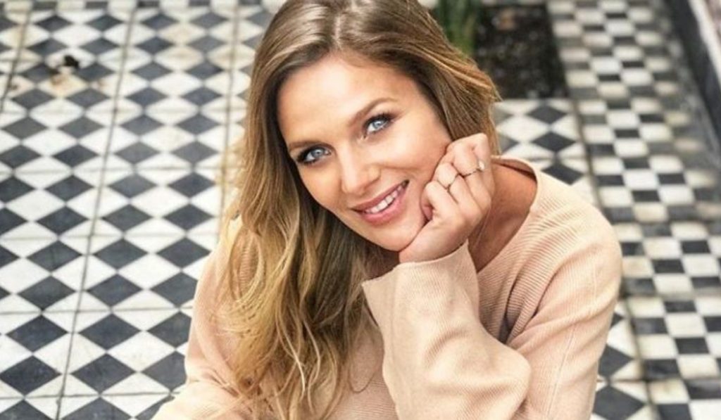 Mayte Rodríguez sorprendió al compartir foto en bikini junto a su hermana menor: se llenó de “likes”