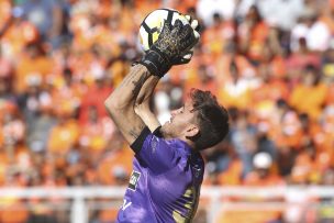 La experiencia del portero chileno que juega en el estadio más alto del mundo