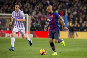 Arturo Vidal será titular en duelo del Barcelona frente al Sevilla