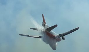 El primer Ten Tanker ya despegó: recargará agua en Puerto Montt para combatir incendio en Cochrane