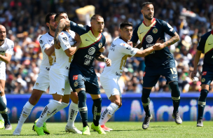 [VIDEO] Así fue el hostil recibimiento de hinchas de Pumas a Nicolás Castillo