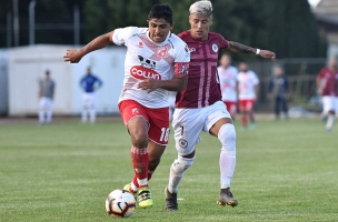 Deportes Valdivia tuvo un arrollador inicio en la Primera B con goleada ante Santa Cruz