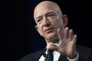 Jeff Bezos permanece en el primer lugar de los más ricos