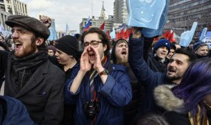 Miles de manifestantes en Rusia contra ley para 