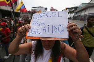 Gobierno y oposición a las calles en una Venezuela sitiada por los apagones