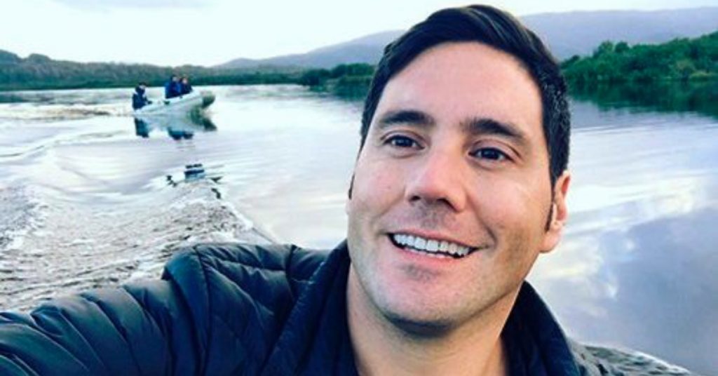 “Sin chascarro no hay capítulo”: Pancho Saavedra protagonizó otro sucio fail en “Lugares que hablan”