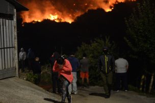 Incendio en Batuco amenaza a comuna de Curepto en región del Maule