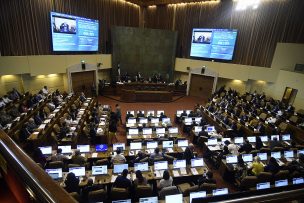 Cámara de Diputados aprobó interpelar a tres ministros en 2020