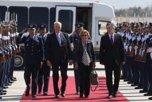 Reyes de Noruega ya están en Chile, y se reunirán este miércoles con el Presidente Piñera