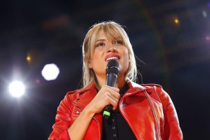 Error ortográfico del primer disco de Karen Paola queda al descubierto 15 años después