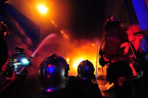 Un incendio deja dos casas afectadas en la comuna de La Reina esta mañana