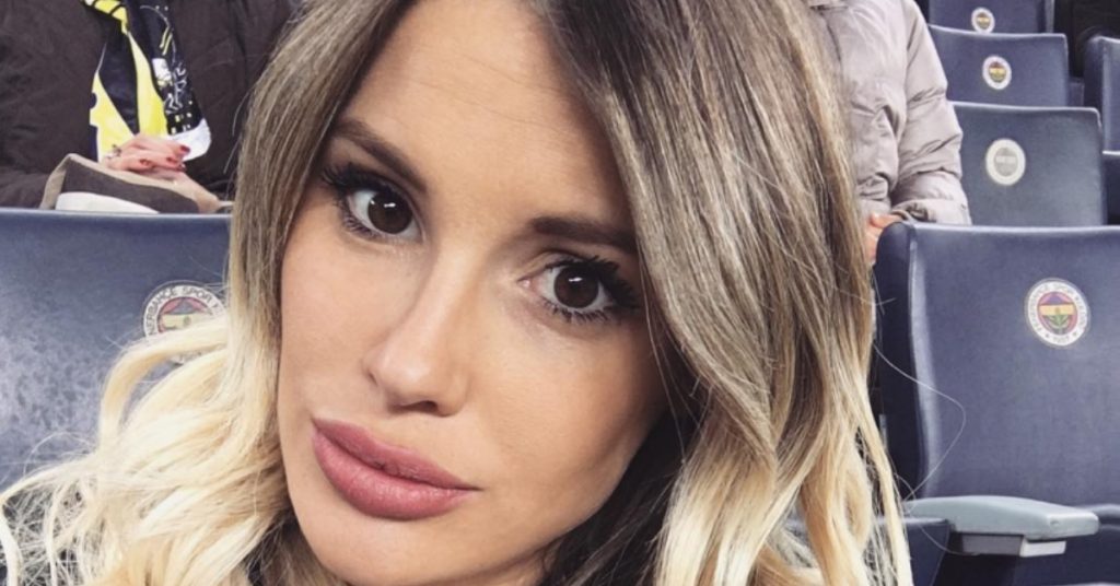 ¿Es su doble? Gala Caldirola compartió fotografía de su bebé y seguidores alucinaron con su parecido