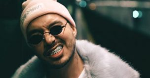 VIDEO l Cantante J Balvin compartió doloroso registro: no pudo quitarse sus dientes falsos