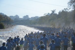 Revisa imágenes de la corrida desarrollada sobre el lecho del río Mapocho