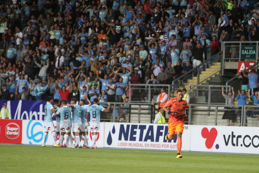 Con un golazo de mitad de cancha de “Ribery” Muñoz, O’Higgins alcanzó la punta