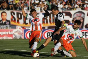 Colo Colo y Cobresal empatan en un deslucido partido en El Salvador