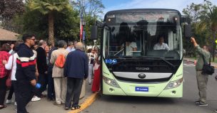 Las Condes implementa 10 buses eléctricos para servicios gratuitos