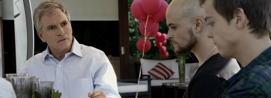 Familiares de la víctima de Martín Larraín impactados con “Juegos de poder”: piden sacar de pantalla la teleserie