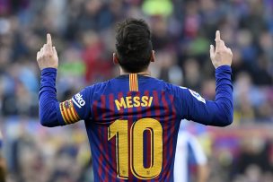 Jugador le pide la camiseta a Lionel Messi en derby catalán y podría cambiar de equipo