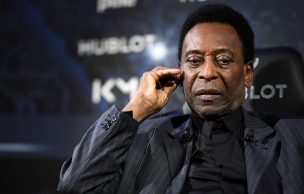 Confirman que la evolución de la salud de Pelé es positiva