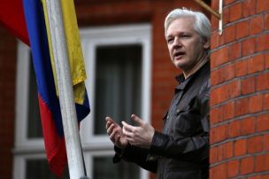 Ecuador le quita la nacionalidad concedida a Julian Assange