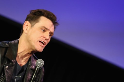 Nieta de Mussolini se enfurece con Jim Carrey por una caricatura: “Eres un bastardo”