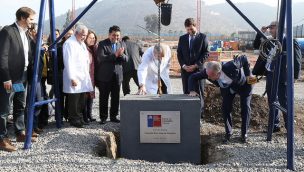 Se colocó la primera piedra del Hospital de Melipilla