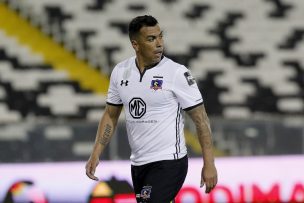 Esteban Paredes saldría de la titular de Colo Colo con la que enfrentará a Antofagasta