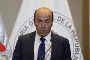 UDI evalúa una acusación constitucional contra el contralor por problema de medición de déficit municipales