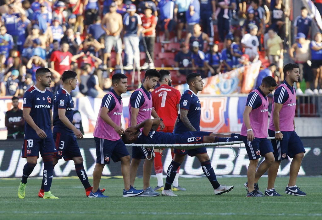 Defensa de la U se corta los ligamentos y estará fuera de las canchas por seis meses