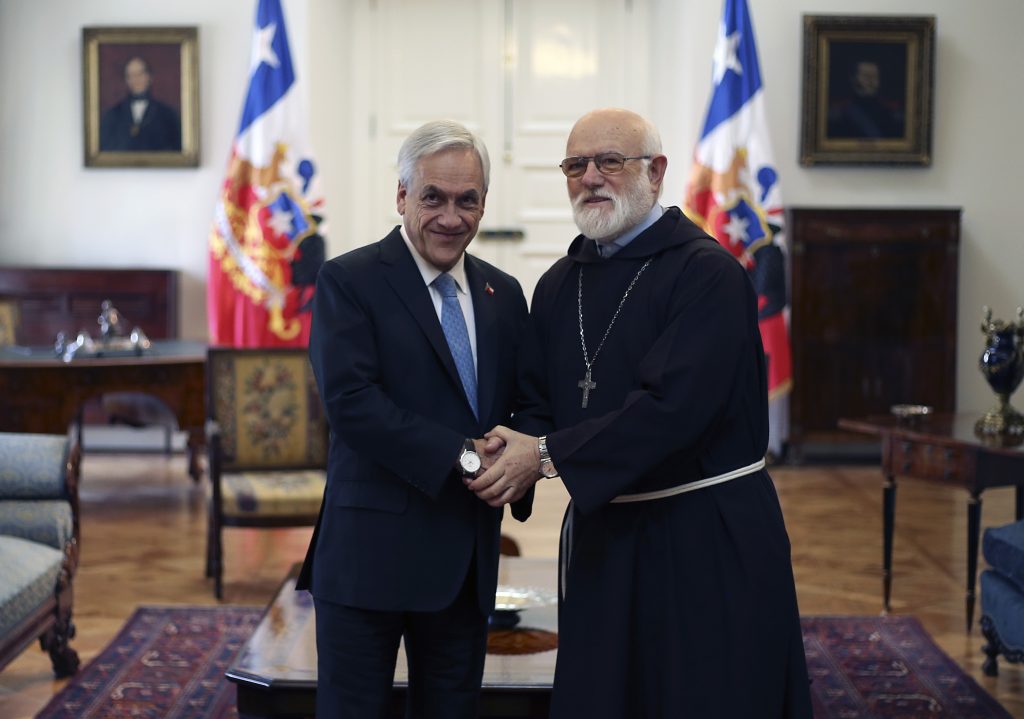 Celestino Aós y visita con Presidente Piñera en La Moneda:”Vengo a una visita protocolar”