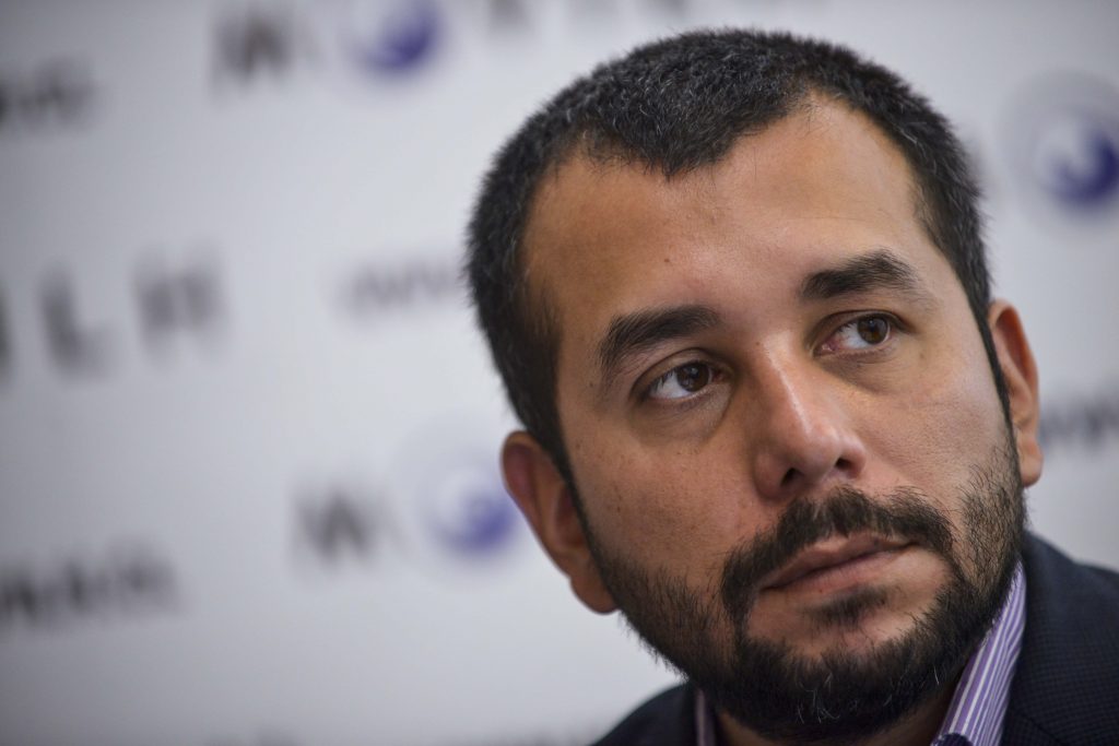 Movilh: Errázuriz usa a la homosexualidad como “chivo expiatorio de los encubrimientos”