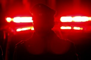 Carabinero rescata a mujer que trató de suicidarse en viaducto de Puerto Montt