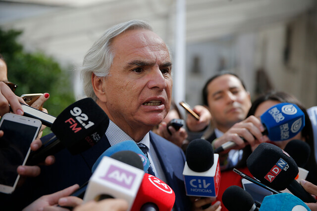 Ministro Chadwick por el asalto a su sobrina: “Esto es lo que sufren muchas familias”