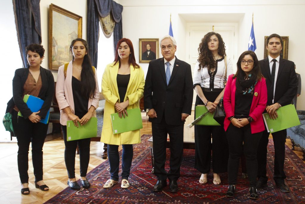 Frente Amplio y cita con Piñera: “La política de acuerdos ficticios del gobierno fracasó”