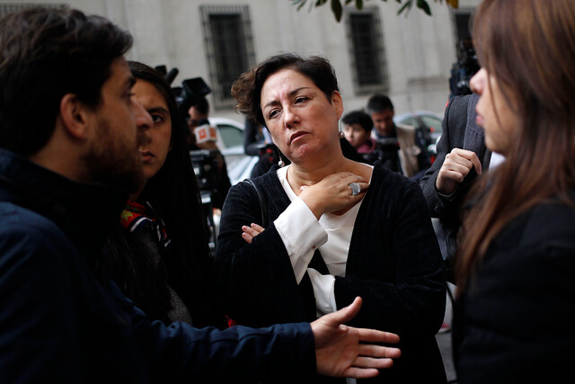 Beatriz Sánchez y la oposición cuestionan viaje de los hijos del Presidente Piñera: “No queremos más privilegios en Chile”
