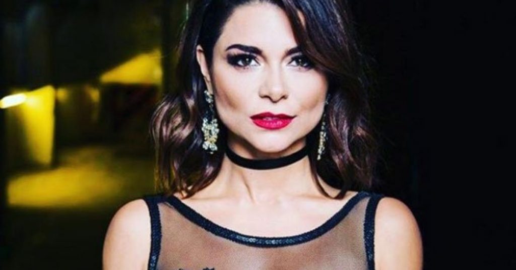 Lo volvió a hacer: Antonella Ríos compartió fotografía donde comparó su cambio físico en un año