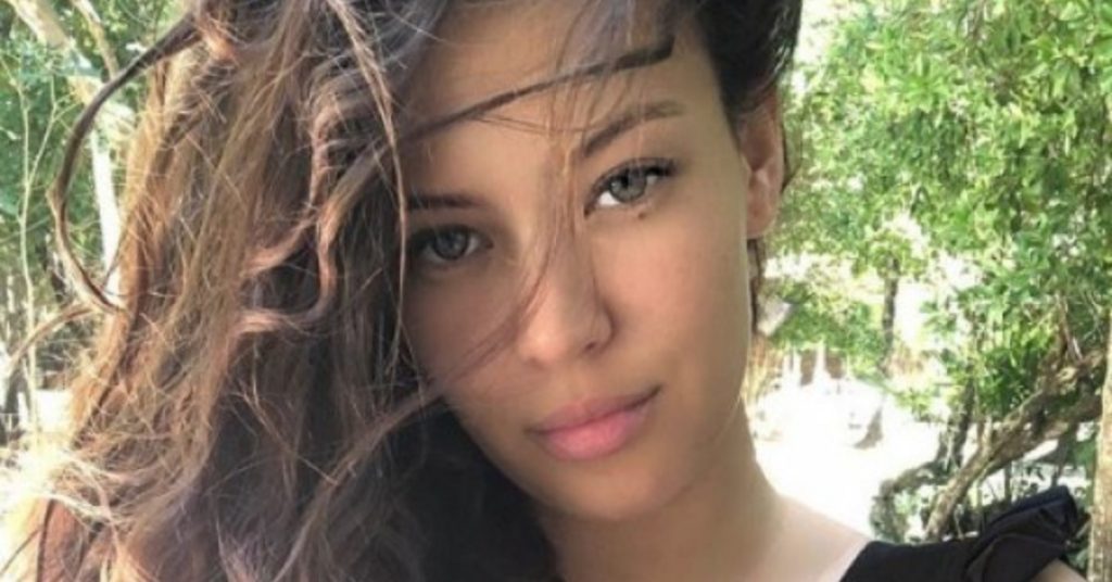 Michelle Carvalho cautiva con sensuales bikinazos desde San Pedro de Atacama