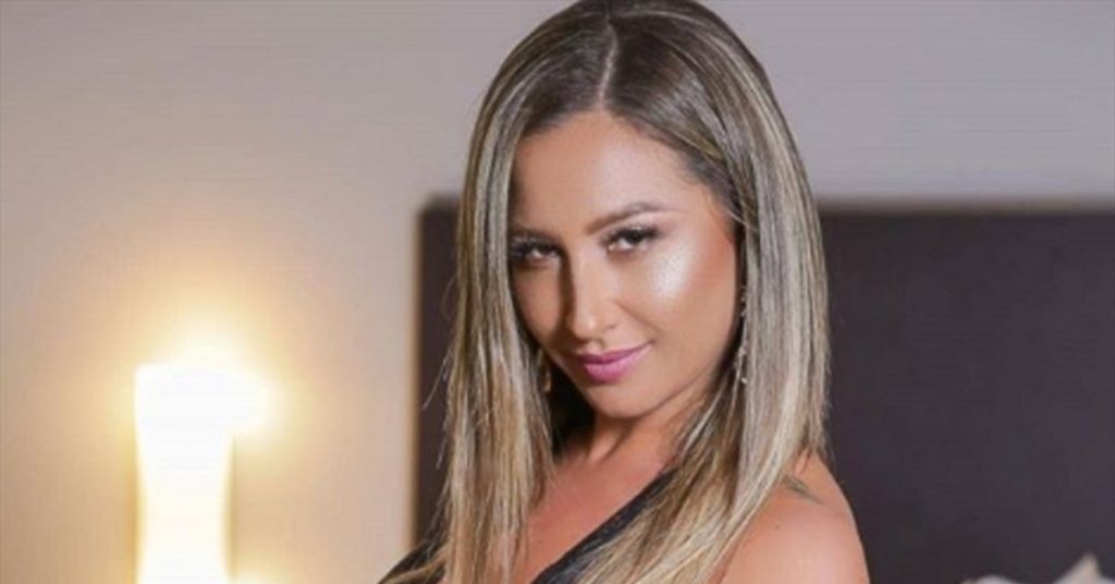 ¿Fue un exceso? Critican producida y sensual fotografía de “Luli” por abuso de photoshop