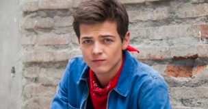 ¿Se parecen? Simón Pesutic posó con imagen de actor ganador del Óscar y desató risas en las redes
