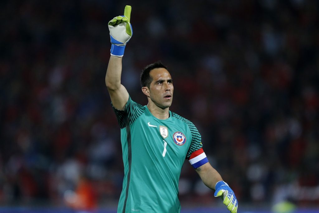 Médico de la “Roja” confirma recuperación de Bravo: “Está en condiciones de jugar”