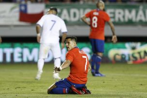 Alexis Sánchez vio desde el banco cómo el United fue goleado ante el Everton