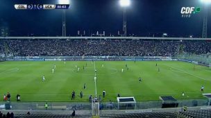 Hinchas nuevamente se van en picada contra CDF por el desfase del audio del partido de Colo Colo en Copa Sudamericana