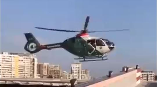 Puerta de helicóptero de Carabineros “sale volando” mientras aterrizaba