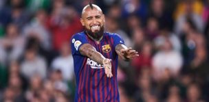 [VIDEO] La magistral asistencia de Arturo Vidal en el duelo del FC Barcelona y el Villarreal