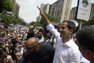 Guaidó plantea huelga general para sacar a Maduro del poder