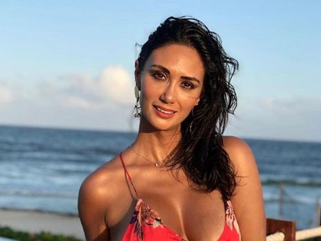 Pamela Díaz muestra cómo su hija Pascuala aprendió a cruzar la calle