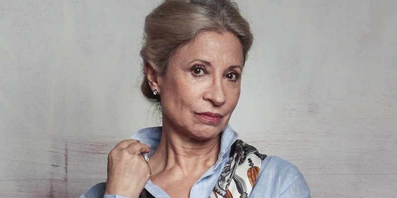 “Nos despojamos de nuestras vestimentas”: Loreto Valenzuela se luce en lencería a sus 62 años