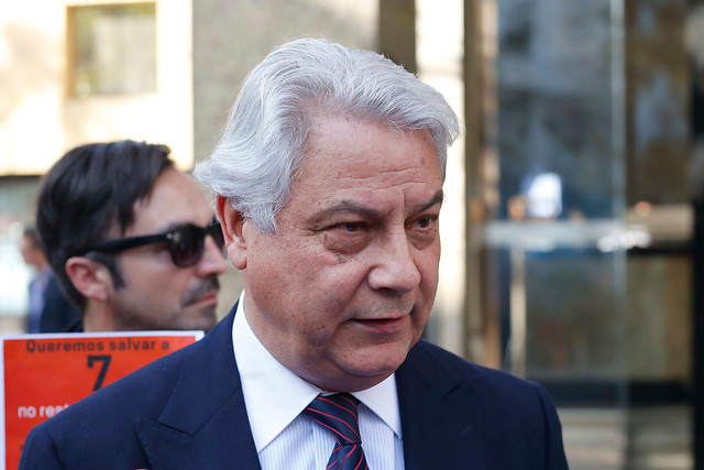 “Fue un topón a 10 por hora”: Diputado PS niega haber bebido y darse a la fuga tras accidente